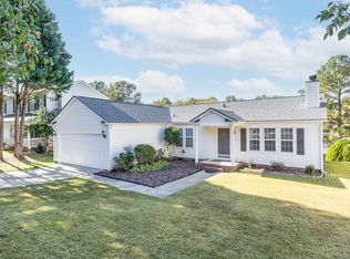 1208 Canterbury Brook Ln, Apex, NC 27502