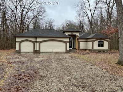 10452 E Maple Ave, Davison, MI, 48423