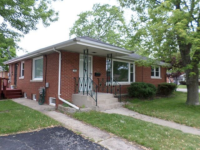1st image of 795 E 163rd Pl