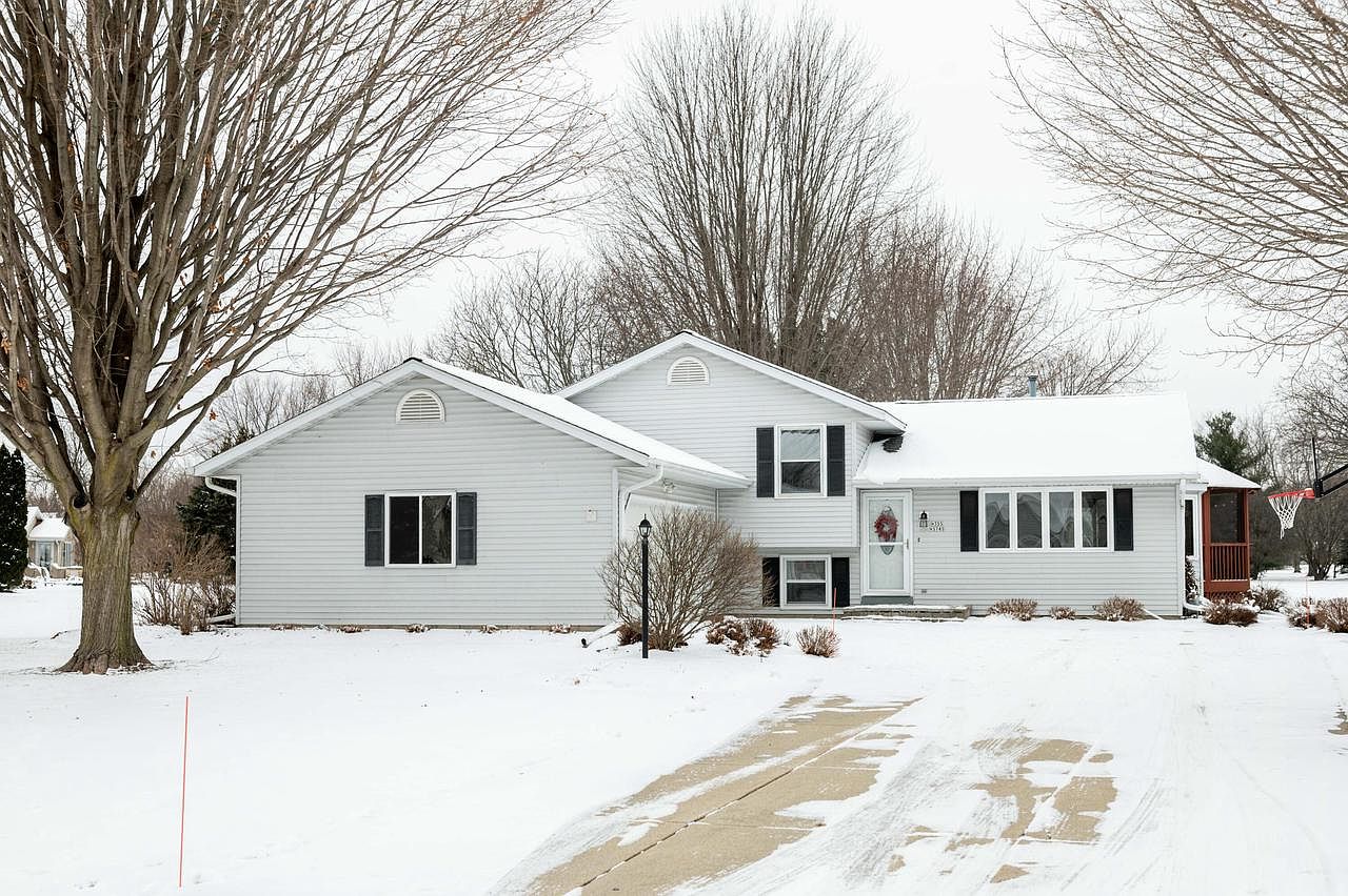 W355N5745 Lisbon Rd, Oconomowoc, WI 53066 Zillow