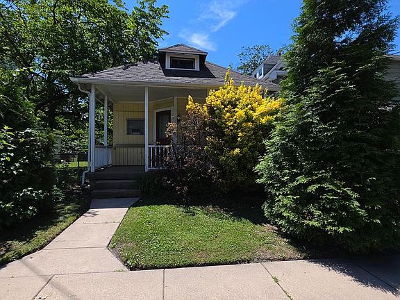 5th image of 28 Oak Ave