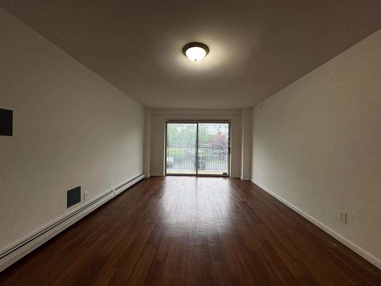 120A09 Hillside Ave — Photo 2
