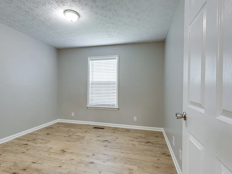 125 Grant Ct — Photo 25