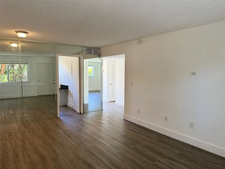 13215 NE 6th Ave #102 — Photo 15