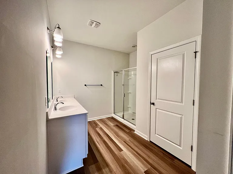 598 Wayton Cir — Photo 11