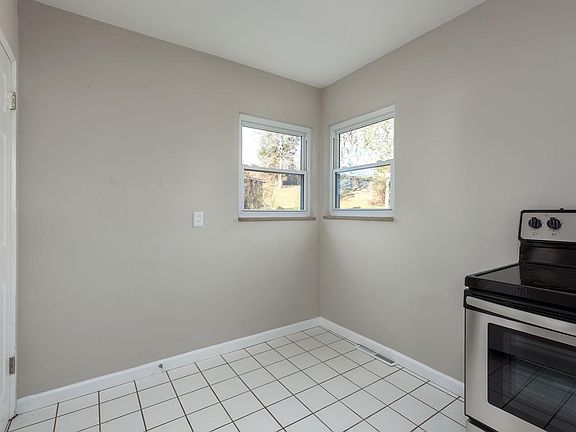 5th image of 3373 Marbury Dr
