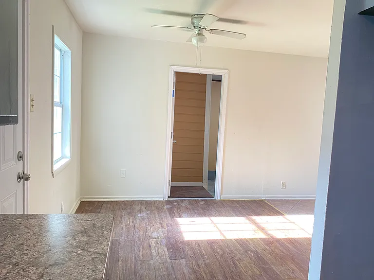 breakfast nook[door going in the garage]
