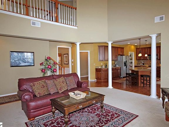 5th image of 506 Gunnison Dr