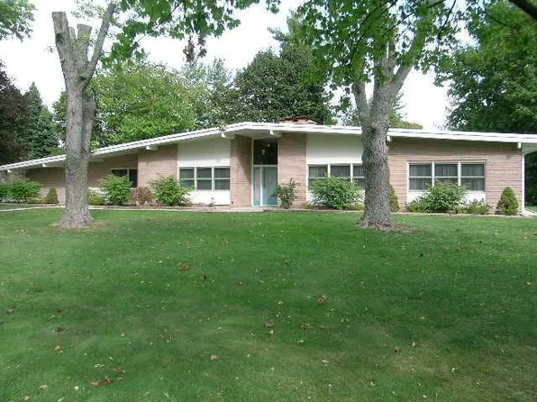 201 Elm St, White Pigeon, MI 49099