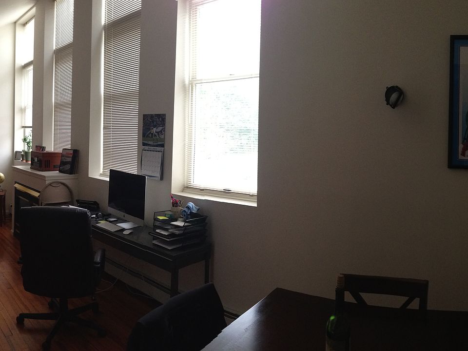 2nd image of 514 Division St APT 2