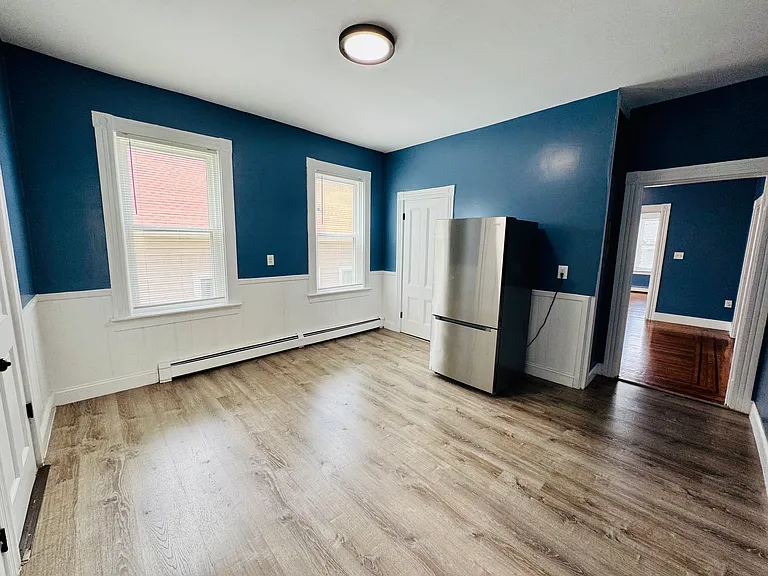 61 Cypress St #2 — Photo 16