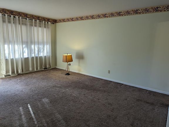 5th image of 1137 Gainesway Dr