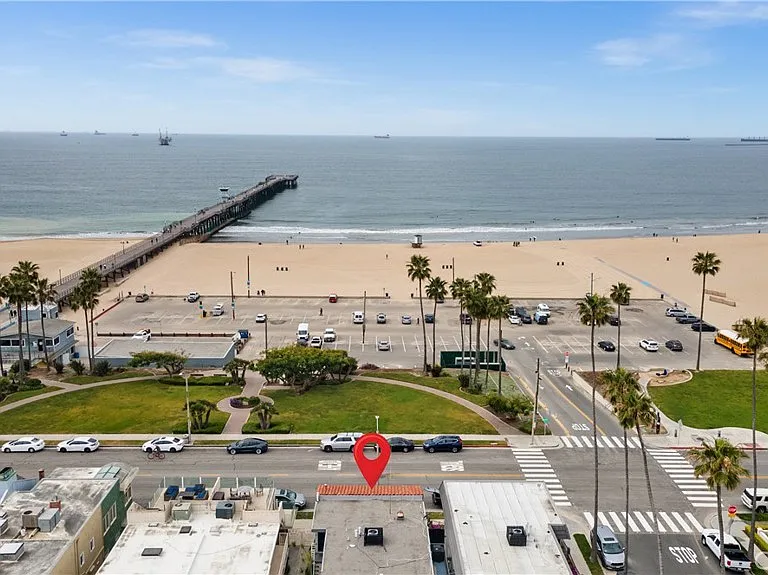 805 Ocean Ave — Photo 32