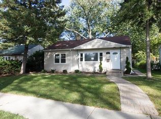 1233 Fowler Ave, Evanston, IL 60202