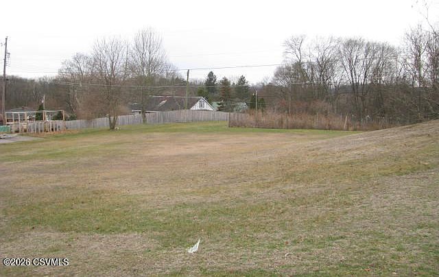 1st image of 3 Harmon Ln