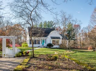 145 Quassuk Rd, Woodbury, CT 06798