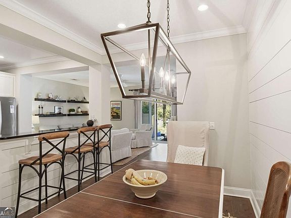 5th image of 203 Mariners Cir