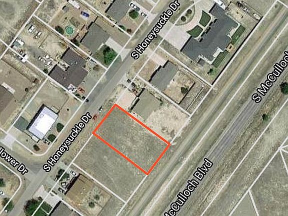 5th image of 930 S Honeysuckle Dr