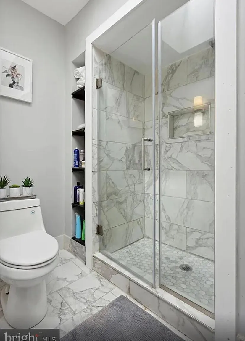 2 bed, 950 sqft, $1,300 — Photo 2