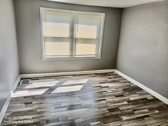 3rd image of 1027 Elton Ave #2