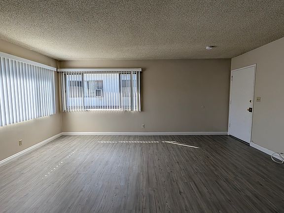 4th image of 600 Evergreen St APT 6