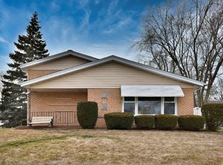 86 Concord Ave, South Elgin, IL 60177