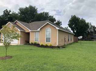 106 Quail Hollow Dr, Warner Robins, GA 31088