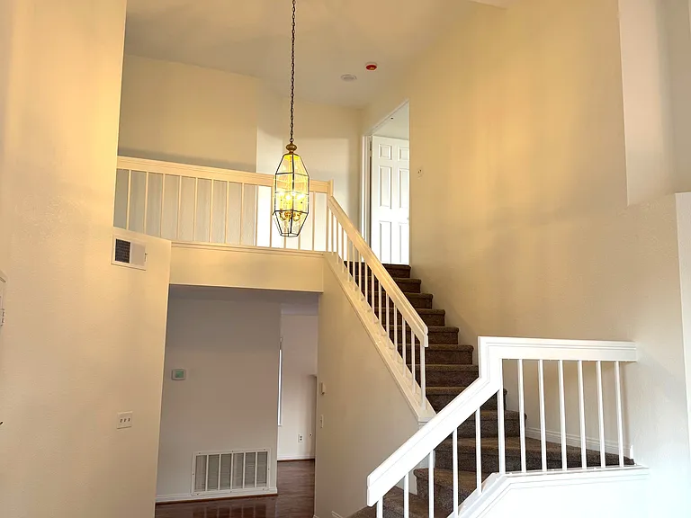 720 Avenida Amigo — Photo 5