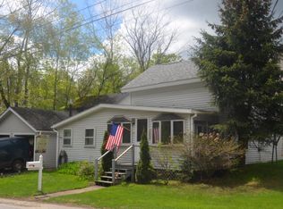 1259 Pine St, Saranac Lake, NY 12983
