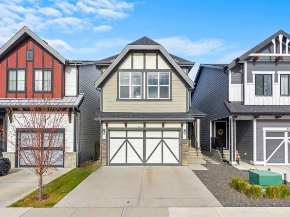 29 SW Masters Row SE, Calgary, AB T3M 2R6