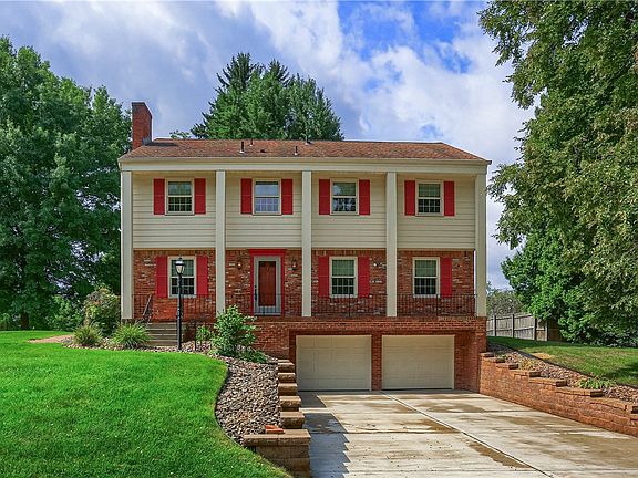 2nd image of 120 Christler Ct