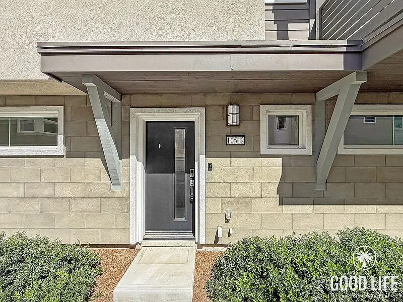 2 bed, 2.0 bath, 1230 sqft, $3,850 — Photo 1
