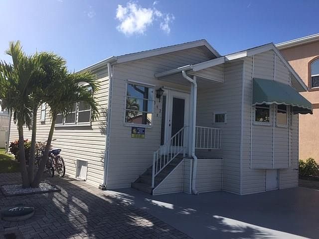 1st image of 342 Nettles Blvd