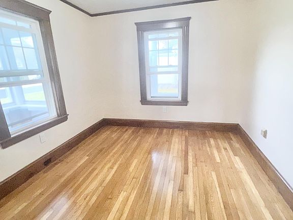4th image of 300 East St Floor 1