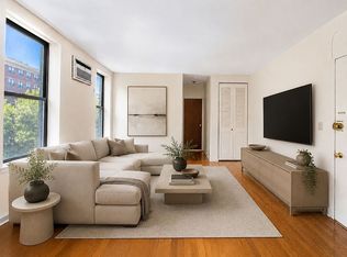 510 Ocean Pkwy APT 2B, Brooklyn, NY 11218