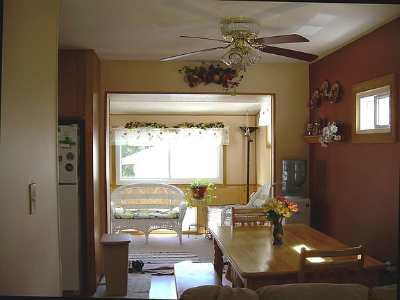 Formal dining room