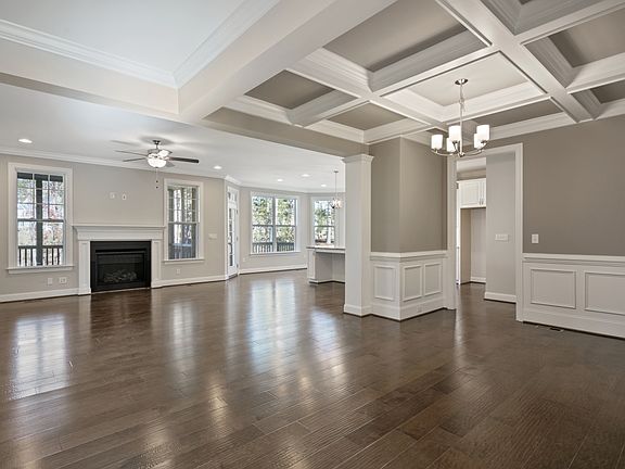 Fairview Park The Belhaven 3432 South Pointe Drive - Open Floor Plan