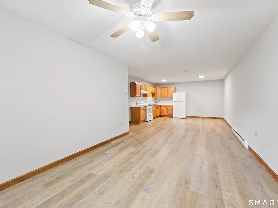 180 N Cherry St #11