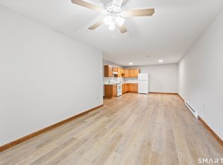 180 N Cherry St #11, Wallingford, CT 06492