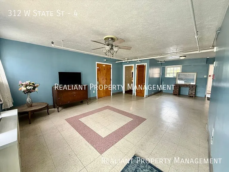 312 W State St #4 — Photo 11