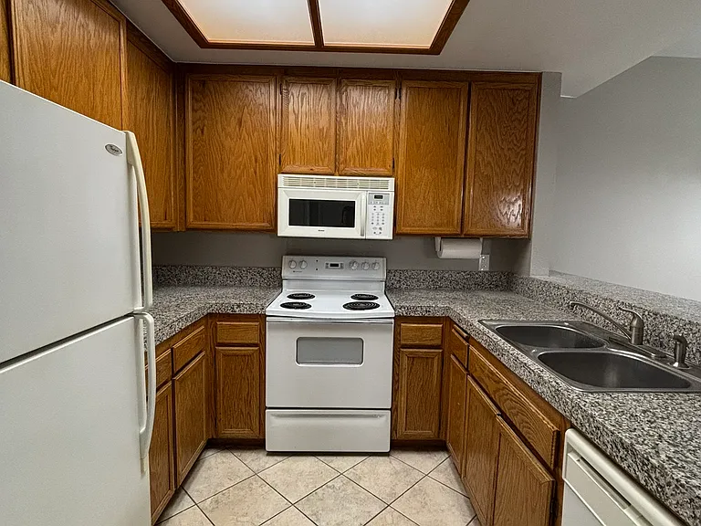 2232 River Run Dr #226-1-1 — Photo 12