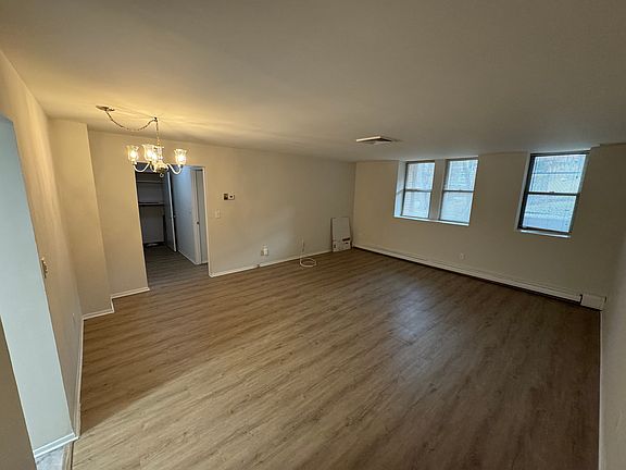 4th image of 60 Kensico Rd #13