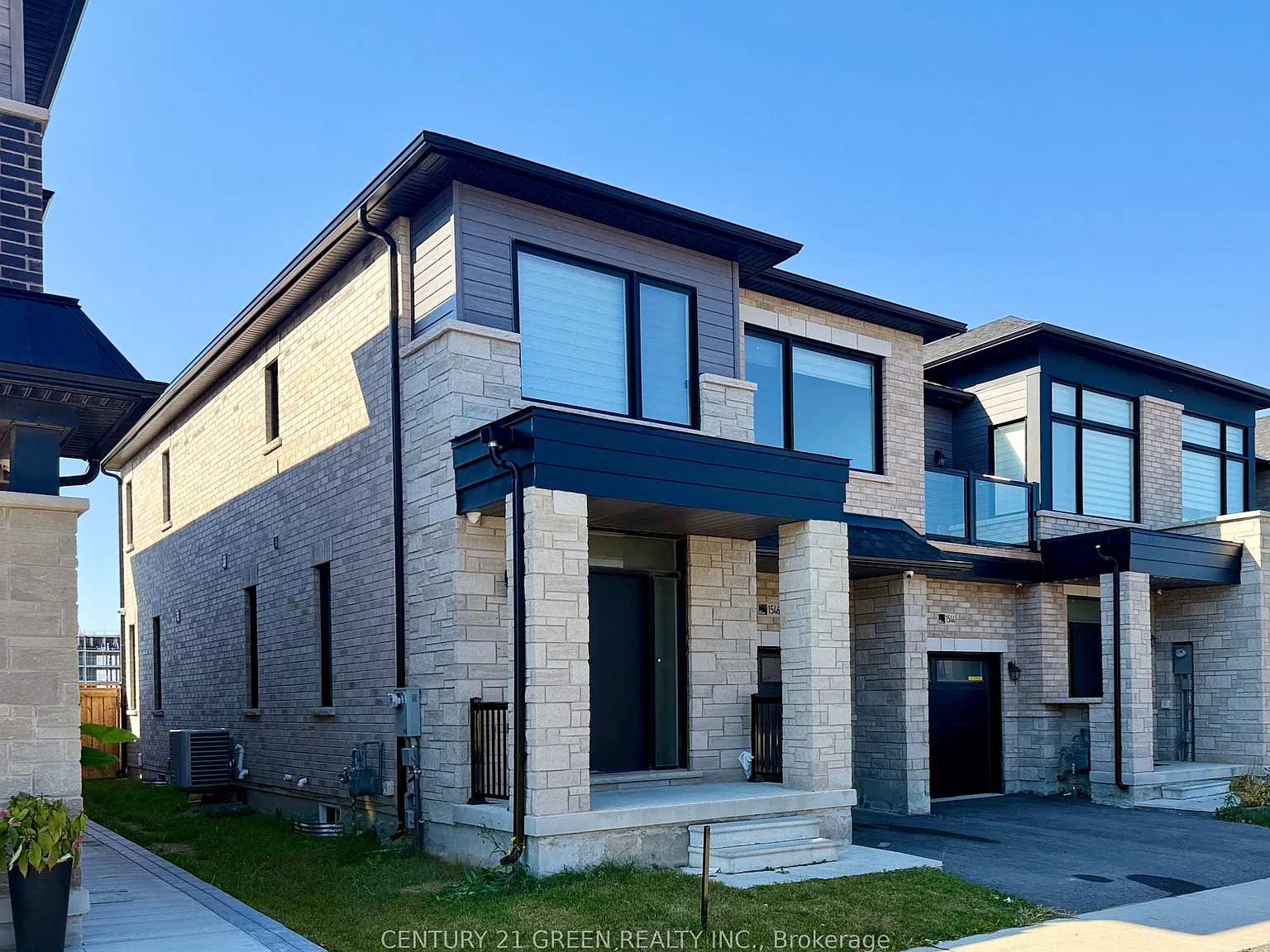 4 bed, $3,550 — Photo 1