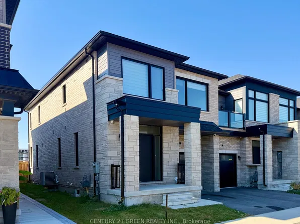 1546 Rose Way, Milton, ON L9E 1V8