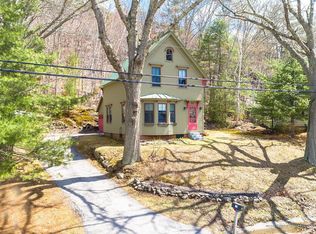 65 Mountain St, Camden, ME 04843