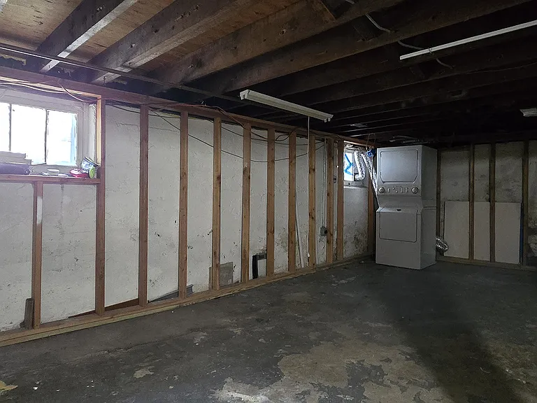 189 Henry St #A — Photo 18