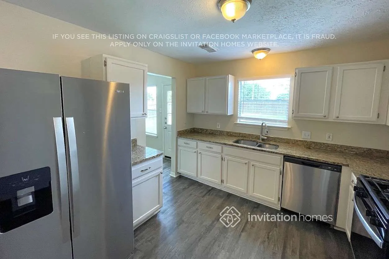 7134 Cheshire Park Rd Houston, TX 77088 — Photo 3
