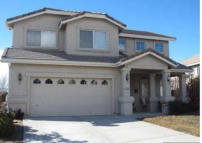 2555 Glen Eagles Dr photo 1