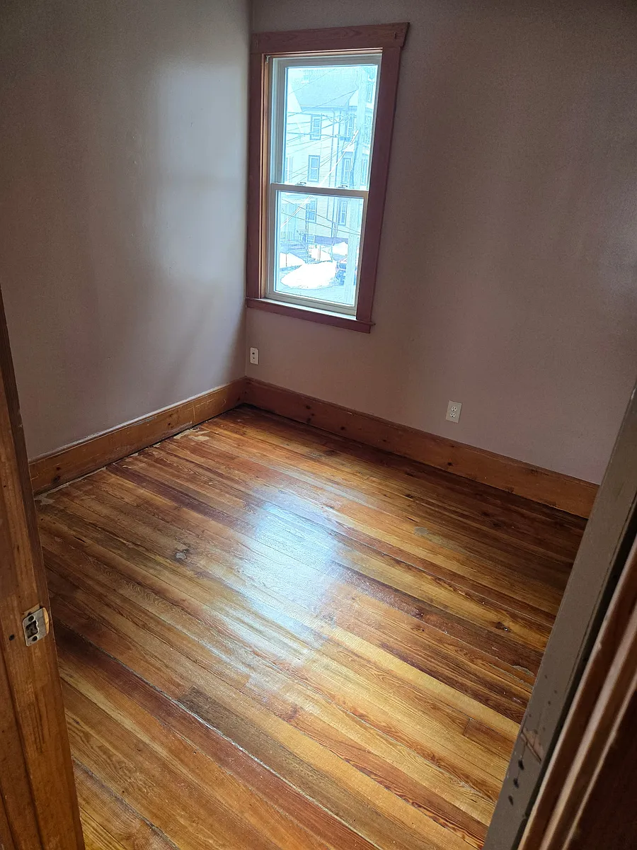 Building Photo - 65 Katherine St #2