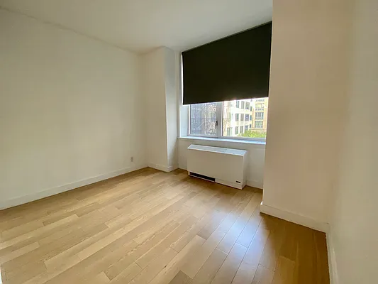 Rented by R New York | media 28